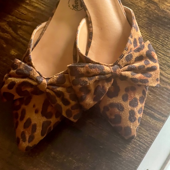 LEOPARD PRINT MULES - Picture 1 of 2